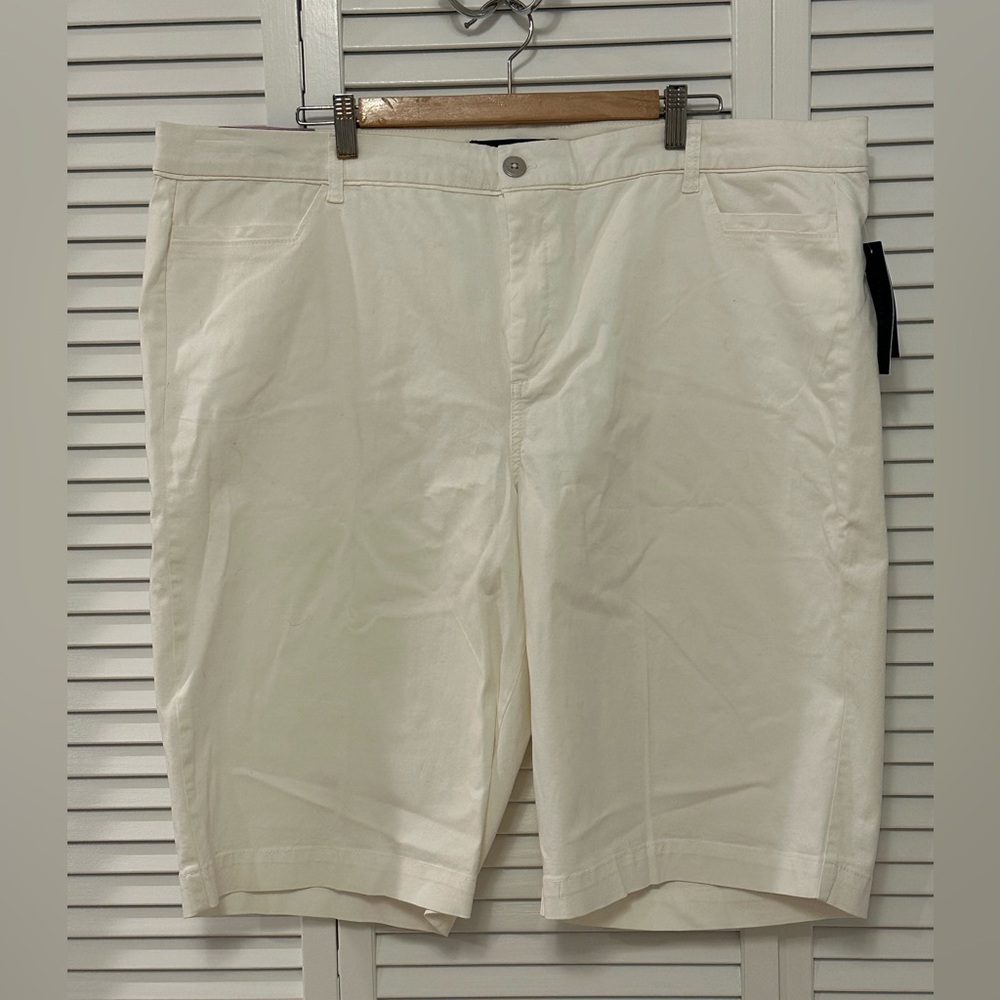Bandolino Ivette Bermuda Capris NWT